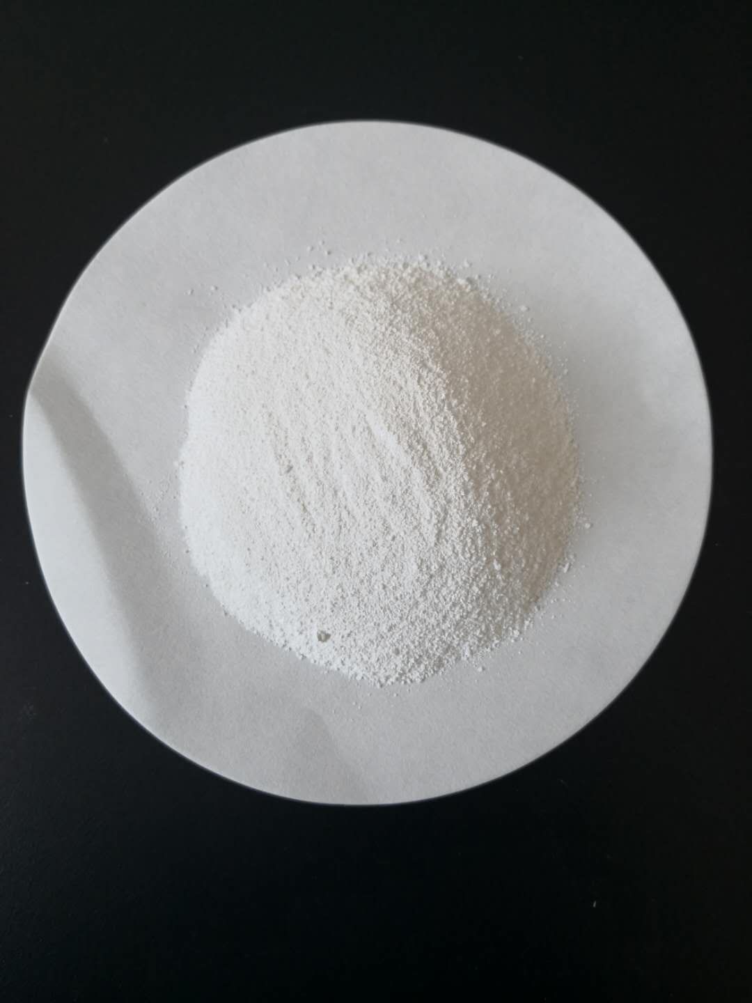 Anhydrous barium chloride